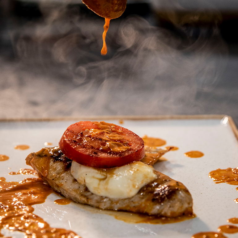 Steak mit Tomate Mozzarella